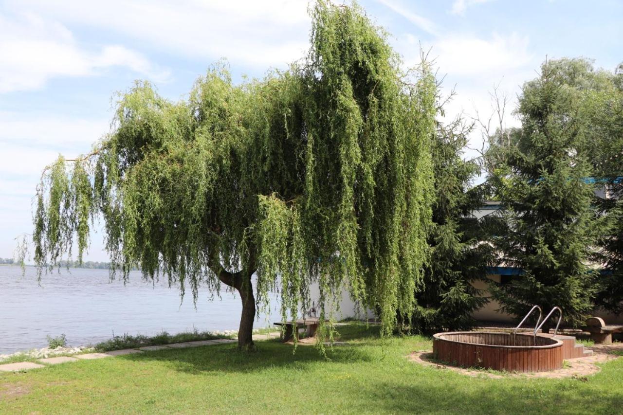 Гостевой Комплекс "Дядя Саша" Villa Sokirno Bagian luar foto